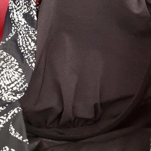 Island Escape Black and White One Piece Swimsuit - Picture 14 of 15